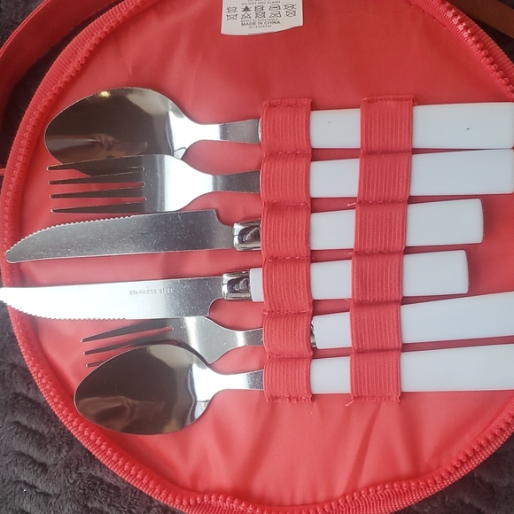 Sunnylife Picnic Set - Picture 2 of 7